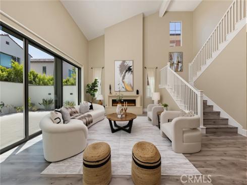 112 Green Rdg , Irvine, CA