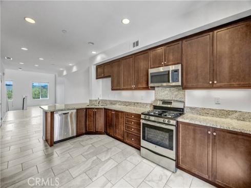 83 Waldorf , Irvine, CA