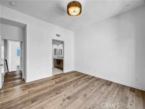 83 Waldorf , Irvine, CA