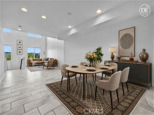 83 Waldorf , Irvine, CA