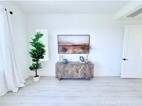 111  Sunnyslope  , Irvine, CA