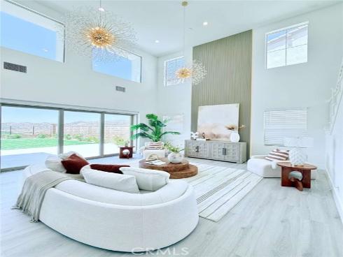 111  Sunnyslope  , Irvine, CA