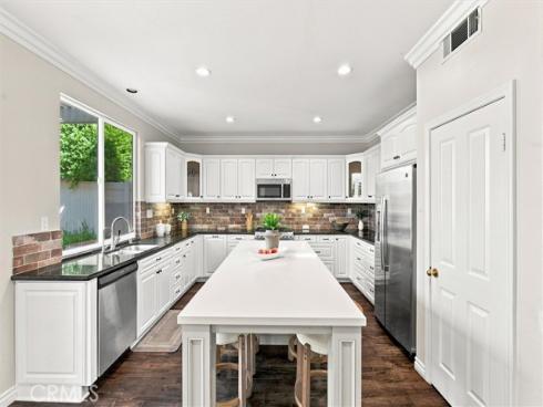 11  Kirkland  , Irvine, CA