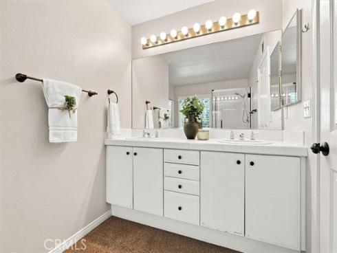 11  Kirkland  , Irvine, CA