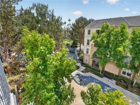 3422  Watermarke  , Irvine, CA