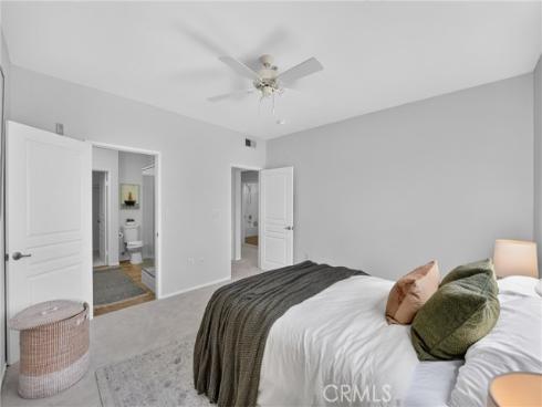 3422  Watermarke  , Irvine, CA