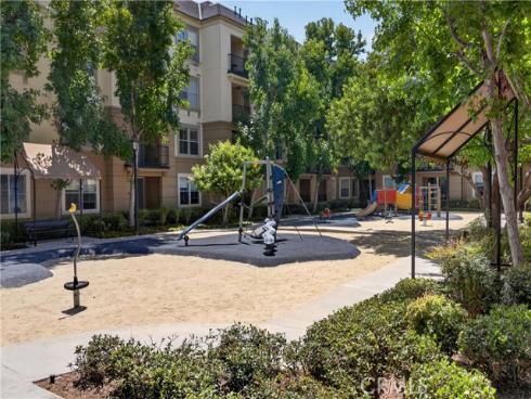 3422  Watermarke  , Irvine, CA