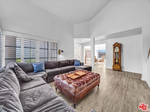 17  Castillo  , Irvine, CA