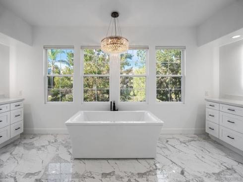 31 Montclair , Irvine, CA
