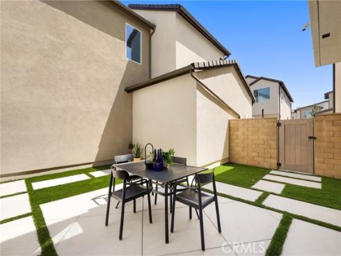 171 Junco , Irvine, CA