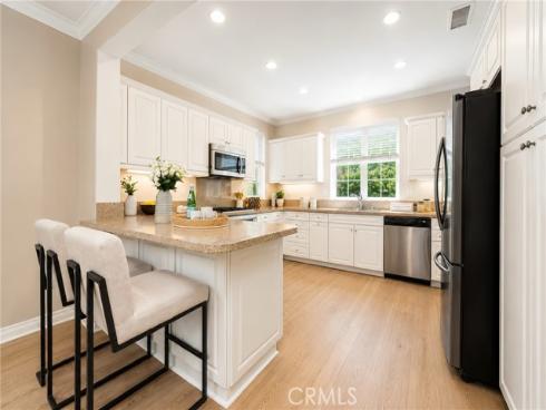 221 Mantle , Irvine, CA