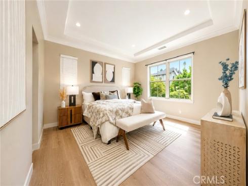 221 Mantle , Irvine, CA