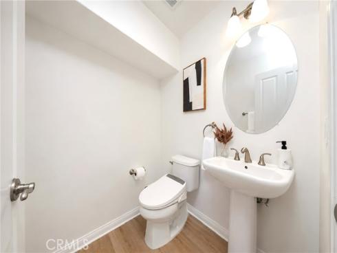 221 Mantle , Irvine, CA