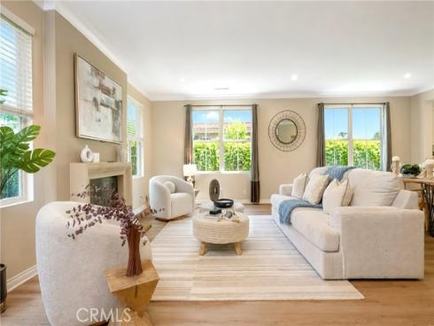 221 Mantle , Irvine, CA