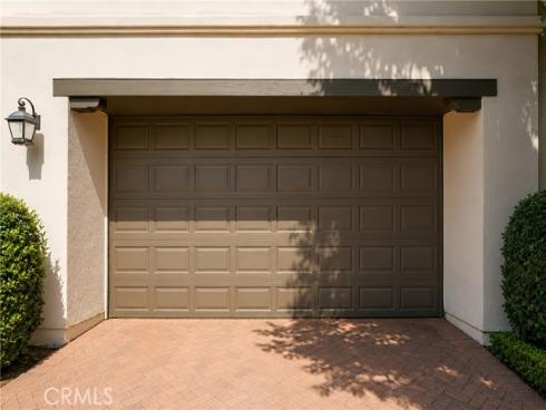221 Mantle , Irvine, CA