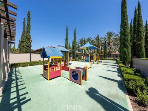 221 Mantle , Irvine, CA