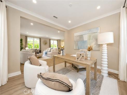 221 Mantle , Irvine, CA