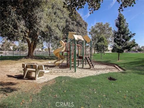 31 Greenbough 132 , Irvine, CA