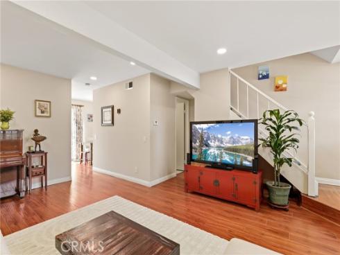 31 Greenbough 132 , Irvine, CA