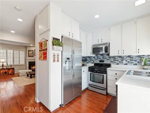 31 Greenbough 132 , Irvine, CA