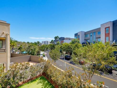 162 Bowery , Irvine, CA