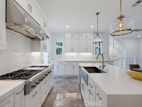 162 Bowery , Irvine, CA