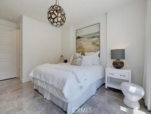 162 Bowery , Irvine, CA