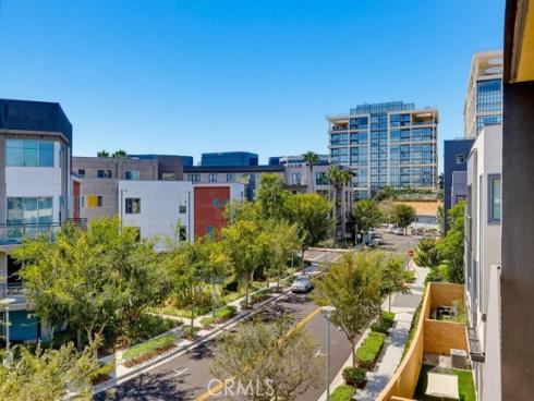 162 Bowery , Irvine, CA
