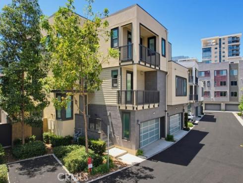 162 Bowery , Irvine, CA