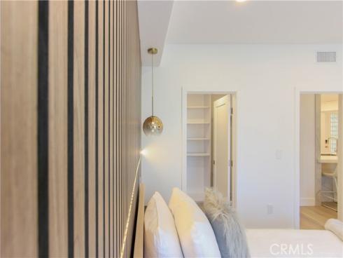 2253  Martin  302 , Irvine, CA