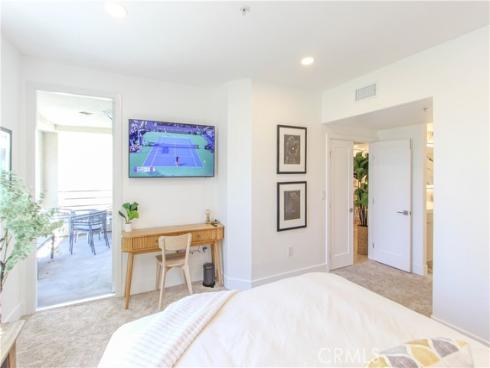 2253  Martin  302 , Irvine, CA