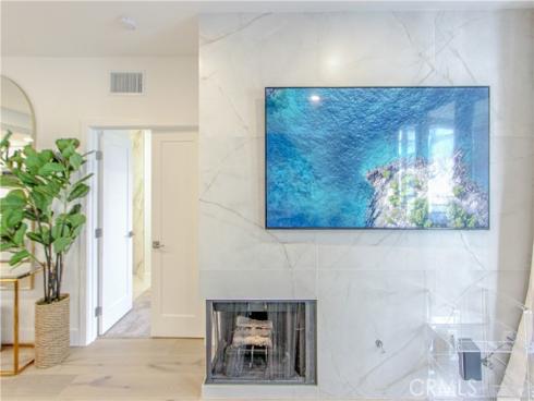 2253  Martin  302 , Irvine, CA