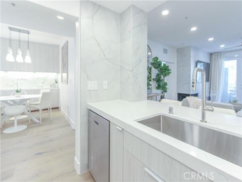 2253  Martin  302 , Irvine, CA