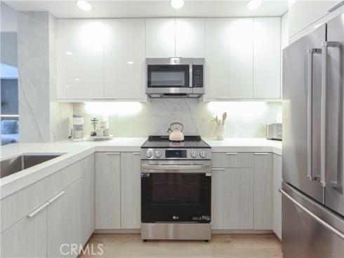2253  Martin  302 , Irvine, CA