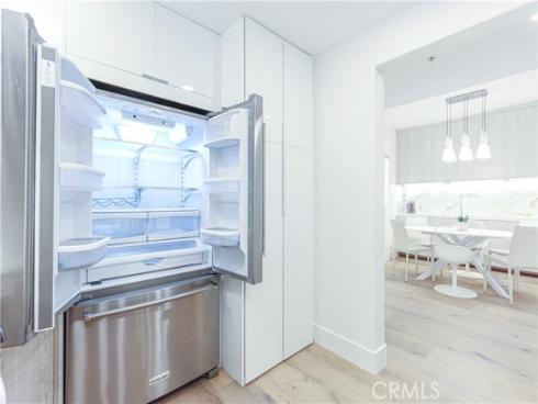 2253  Martin  302 , Irvine, CA
