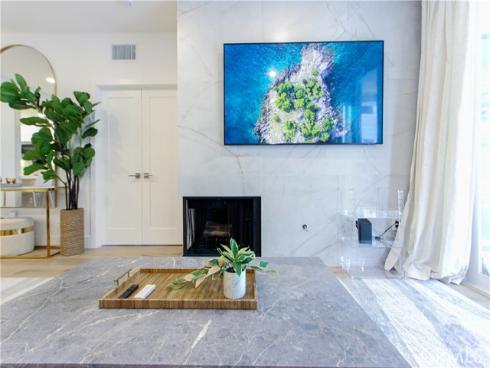 2253  Martin  302 , Irvine, CA