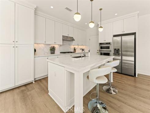 115 Della , Irvine, CA