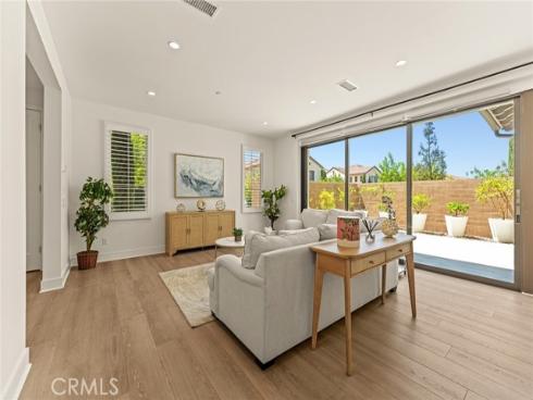 115 Della , Irvine, CA