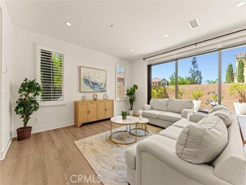 115 Della , Irvine, CA