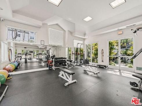 2233  Martin  309 , Irvine, CA