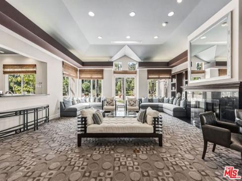 2233  Martin  309 , Irvine, CA