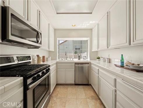 130 Almador , Irvine, CA