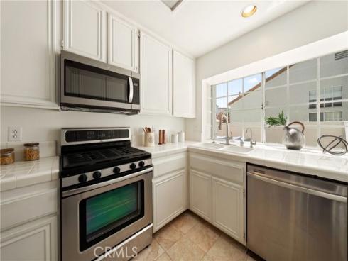 130 Almador , Irvine, CA
