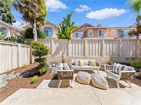 22 Santa Cruz Aisle , Irvine, CA