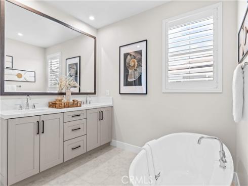 147 Fairgreen , Irvine, CA