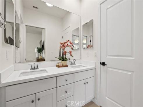 67 Kestrel , Irvine, CA