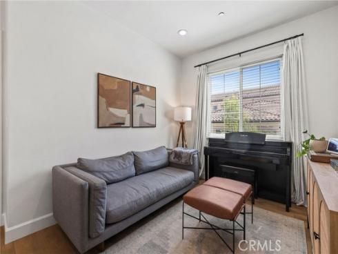 67 Kestrel , Irvine, CA