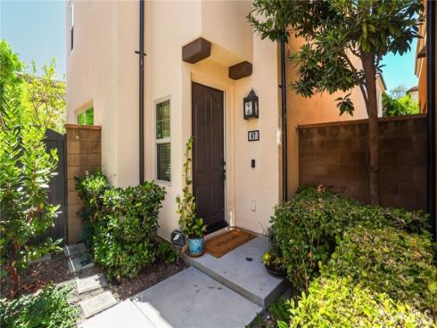 67 Kestrel , Irvine, CA
