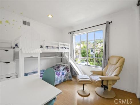 141 Oxford , Irvine, CA
