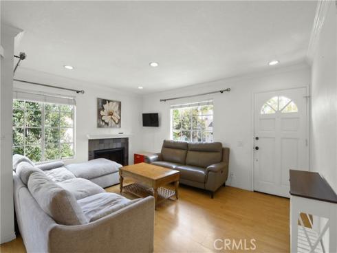 141 Oxford , Irvine, CA
